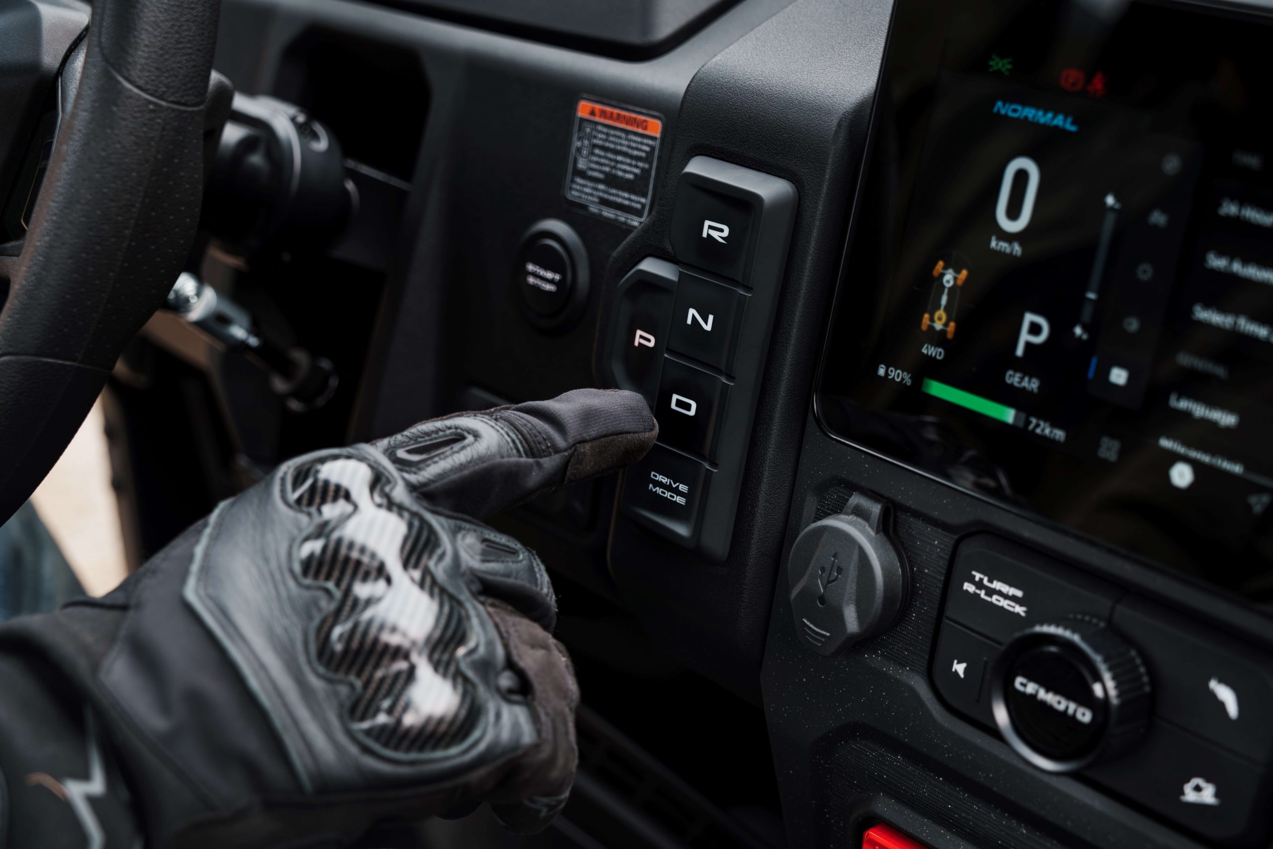 CFMoto UForce 600 EV